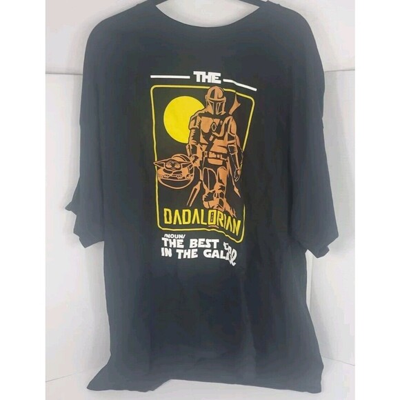 Gildan Dadalorian The Best Dad In The Galaxy Graphic T-Shirt - Picture 2 of 7